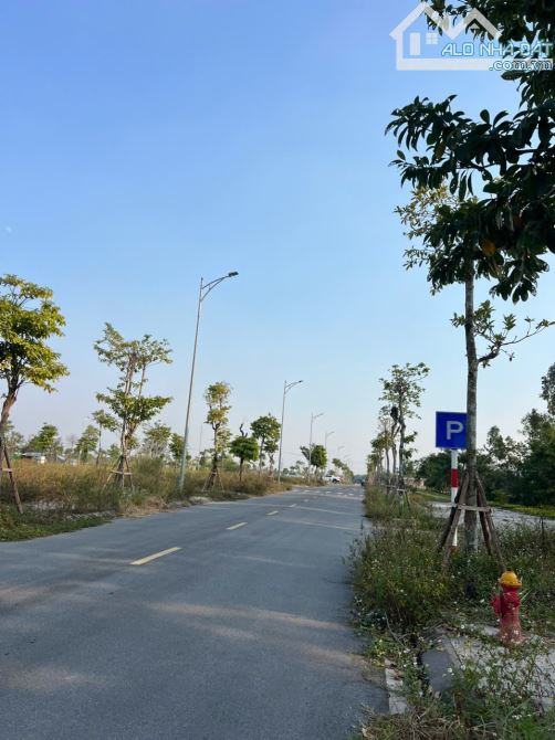 Bán đất khu đấu giá - VÂN HÀ-View sông khuân viên