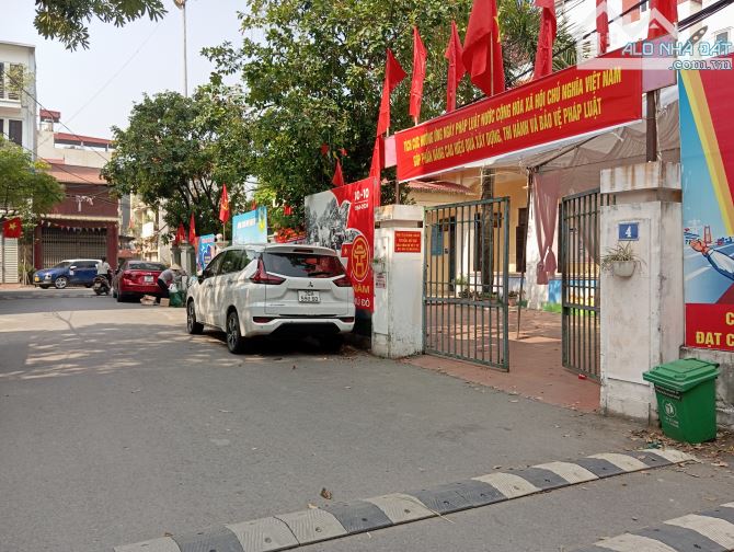 Bán đất Sơn Đồng 60 m2 giá 5 tỷ 2 mặt ngõ ô tô vào đất.