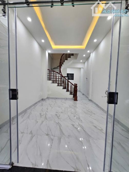 MẶT PHỐ PHAN ĐÌNH GIÓT, LA KHÊ - KINH DOANH, Ô TÔ TRÁNH, NỞ HẬU