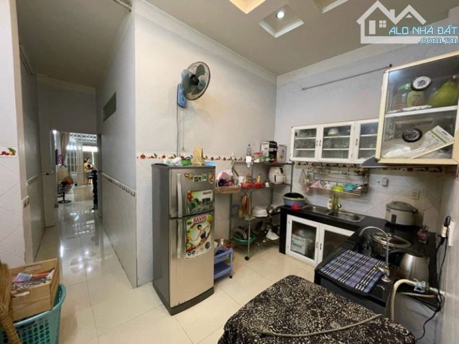 Nhà đẹp ở liền, gần khu trung tâm, 65m², 2lầu, giá chỉ 4.7tỷ