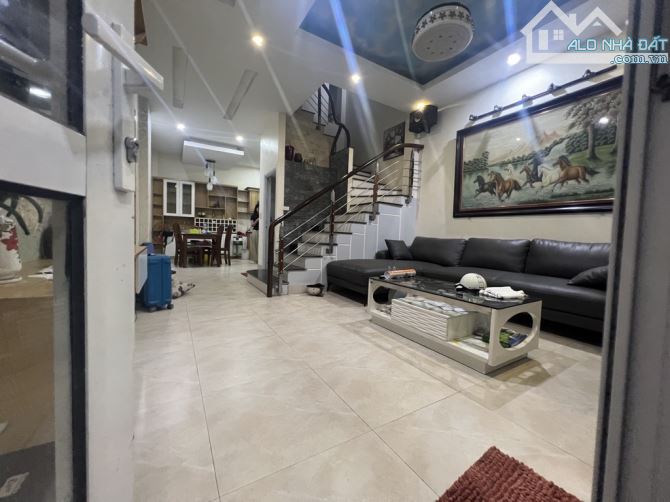 BÁN GẤP NHÀ NGUYỄN TRÃI - THANH XUÂN 55m2 x 4T. Chỉ 8 tỷ Ngõ nông