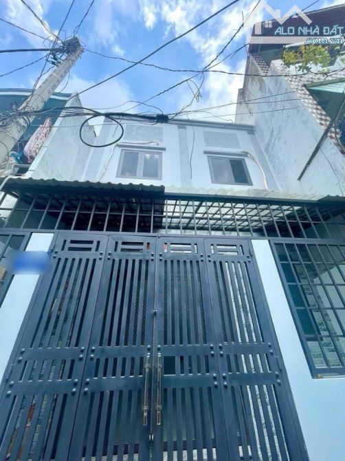 Bán nhà Chiến Lược - Bình Tân, 45m2 - ngang lớn 5m, nở hậu đẹp. Hẻm xe hơi, chỉ 4 tỷ tròn