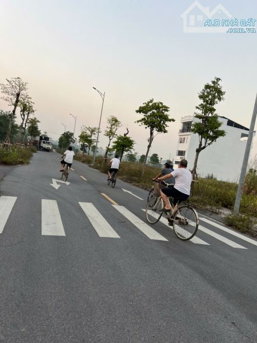 Bán đất khu đấu giá - VÂN HÀ-View sông khuân viên - 10