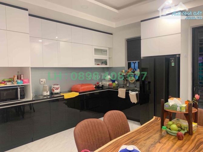 bán Nhà 3 Tầng. MT KINH DOANH, P. Trường Thọ, DT 184m²  giá 10,8 tỷ TL - 10