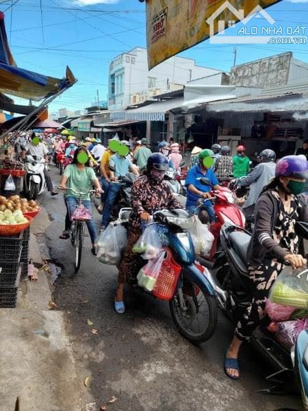 BÁN NHÀ MẶT TIỀN KINH DOANH CHỢ BÌNH CHÁNH GIÁ RẺ- 8TR/THÁNG - 11