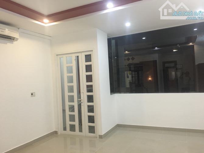 Bán nhà đường số 6 - Hai MT trước sau phạm hùng- 5m x 20m -100m- 6PN- 8WC Gần Cao Lô F4 Q8 - 1