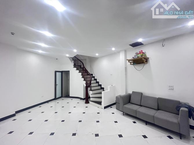 Bán nhà đẹp Nguyễn Trãi, 35m2, 5 tầng, 4 phòng khép kín, 6.35 tỷ - 1