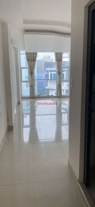 CHO THUÊ Nhà 245 m2 - Mặt tiền Nhật Tảo, P6, Quận 10 - 5 Phòng -THANG MÁY - 1 T 4L- 40 TR - 2