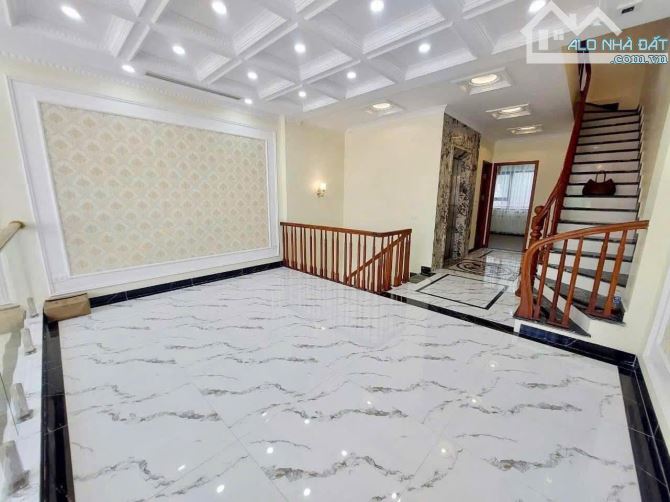 BÁN NHÀ MẶT NGÕ NGUYỄN VĂN LINH, DT 80M x 7 TẦNG, MT 5M, ĐƯỜNG 3 OTO TRÁNH, VỊ TRÍ ĐẸP - 2