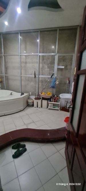 Hoàng Cầu - Đống Đa: 44m 5 tầng 8 tỷ TL.  NGÕ THÔNG - TRƯỚC NHÀ RỘNG - DÂN XÂY - 2