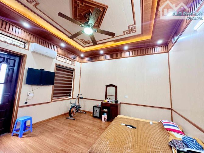 Nhà 3 Tầng-Lô Góc View Thoáng-ÔTô 9 Chỗ Vào Nhà-DT 107M²-MT 5M-Khê Nữ-Nguyên Khê-Đông Anh - 2