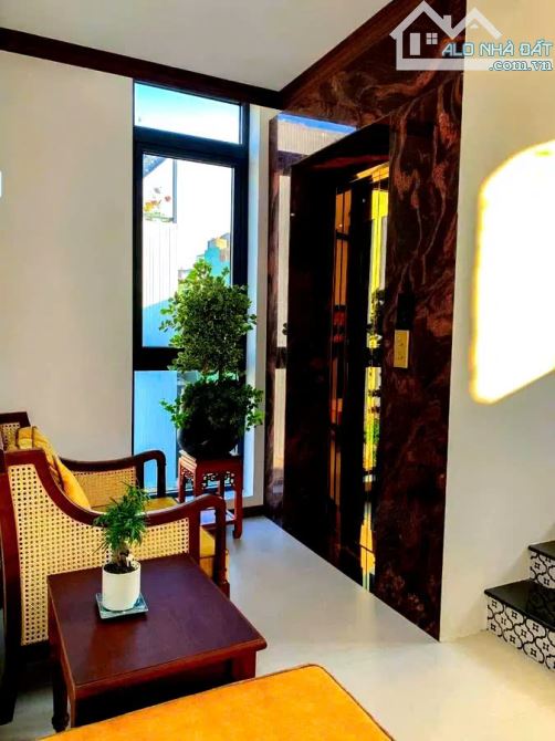 BÁN TÒA Homestay CAO CẤP 4 TẦNG,LÔ GÓC MẶT TIỀN ĐƯỜNG THI SÁCH, HẢI CHÂU - ĐÀ NẴNG. - 2