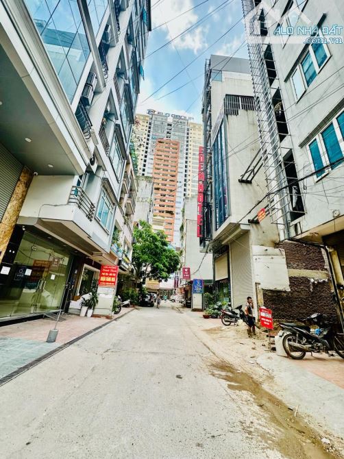 Bán Toà Văn Phòng Phố Dương Khuê DT 70M 9 Tầng Thang Máy Vị Trí Đẹp Gần Phố Nguyễn Hoang - 2