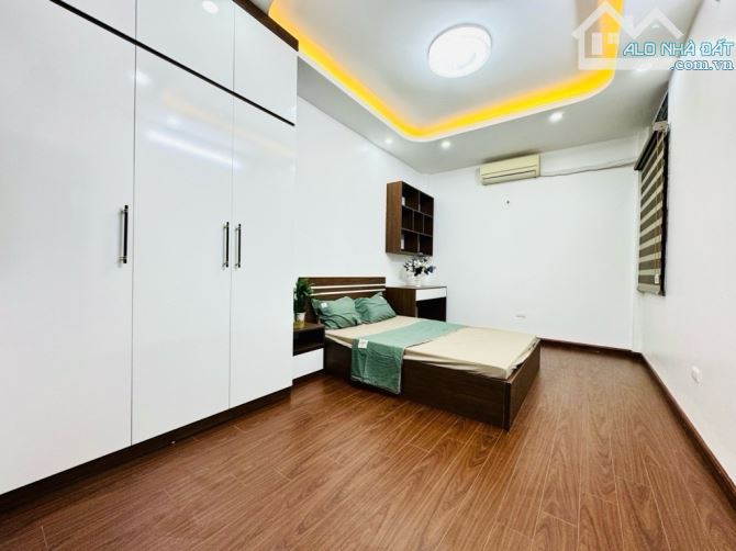 Siêu phẩm KHƯƠNG TRUNG , Thanh Xuân 30m2 x 5T . Chỉ 5.5 tỷ MỚI ĐẸP - 2