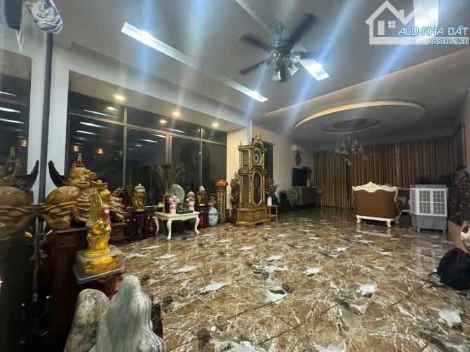 Bán nhà Villa Compound Xuân Thủy - Quốc Hương, DT:16x24, 3 Tầng + hồ bơi, 99.9 tỷ - 3