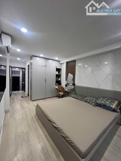 BÁN SIÊU PHẨM MỖ LAO 40 M2X 5 TẦNG LÔ GÓC 3 THOÁNG - THANG MÁY - Ô TÔ TRÁNH - KINH DOANH - 3