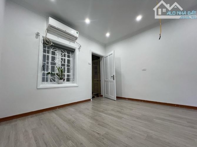 🏡BÁN NHÀ TẬP THỂ VĂN CHƯƠNG - ĐỐNG ĐA - Ô TÔ ĐỖ - Ở NGAY - NHỈNH 2 TỶ - 3