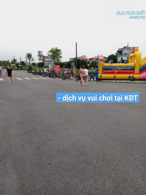 Mở bán siêu phẩm lô góc 3 mặt tiền, xung quanh là vườn hoa. Cam kết là lô góc đẹp nhất - 4