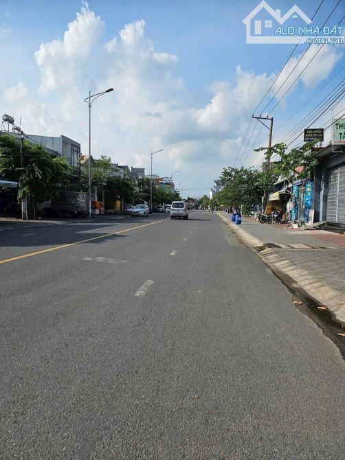 Nhà Mặt tiền kinh doanh, Trần Hưng Đạo, P. Đông Hòa, TP. Dĩ an, BD,Gía: 8,2 Tỷ. - 4