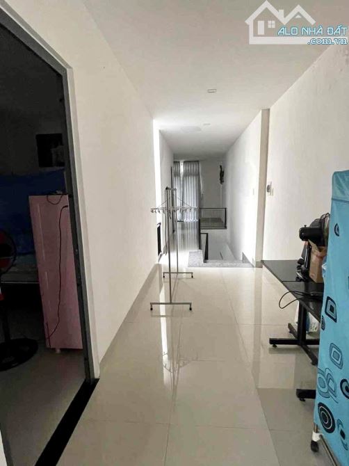 Bán Nhà Mặt Tiền Dương Thị Xuân Quý - 2 Tầng - 105m2 - MT 5m - Gần Biển -Ở Ngay - 10tỷ8. - 4
