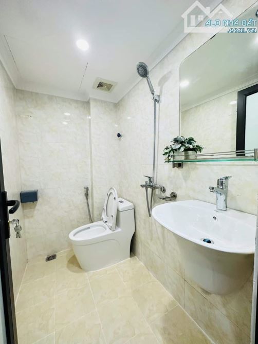 ĐỘI CẤN- MẶT NGÕ KINH DOANH- DT 30M GIÁ 7,7 TỶ - 4