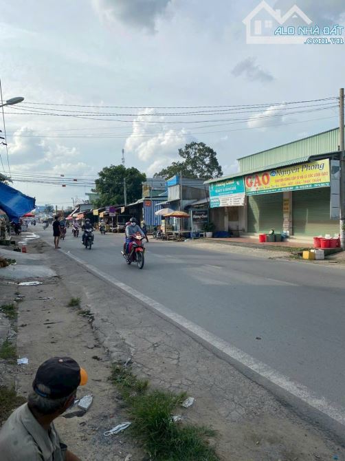 Ngộp NH bán lỗ đất MT đường Hùng Vương Nhơn Trạch,mua bán KD,giá rẻ 3,5tr/m.GỌI NGAY 24/24 - 4