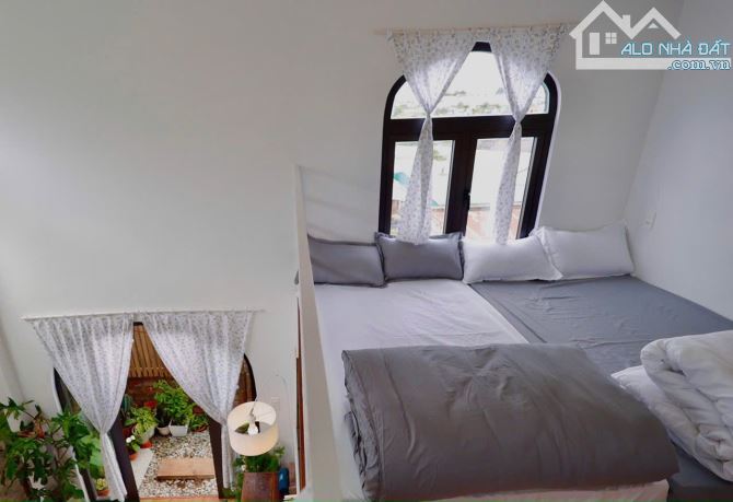 HOMESTAY ĐƯỜNG OTO LỚN NGAY TRUNG TÂM SRXD MÀ CHỈ CÓ 3ty5 - 5