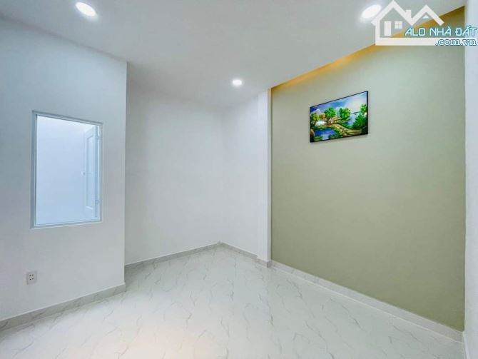 Bán hẻm xe hơi 5m! Nhà Phan Huy Ích, Gò Vấp. DT: 48m2 giá 2tỷ090 - 5