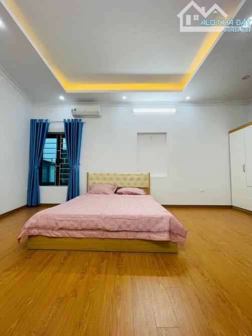 Bán nhà đẹp Cự Lộc- Nguyễn Trãi, 32m2, 5 tầng, gần phố, 5.85 tỷ - 5