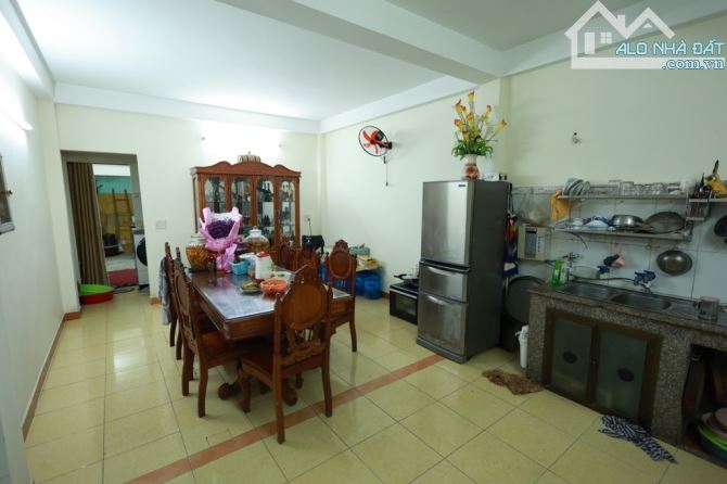 Nhà 3 tầng Mặt tiền đường BÙI VĂN NGỮ, phường HIỆP THÀNH, Q12, dt 117m2 (4mx29m)💰9Tỷ - 5