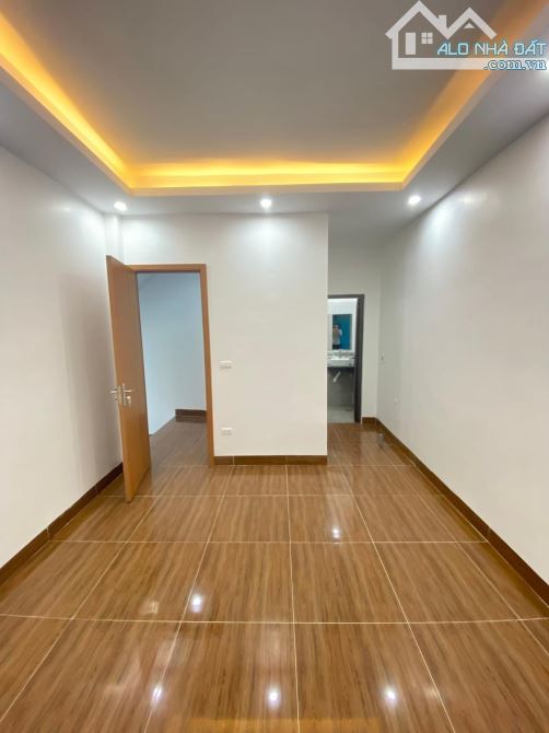 Duy nhất 1 căn giá 5 tỷ , lô góc , tháng máy nhập khẩu, gần ô tô DT 45m x 5 tầng . - 7