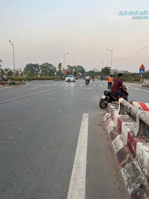 Bán đất khu đấu giá - VÂN HÀ-View sông khuân viên - 8