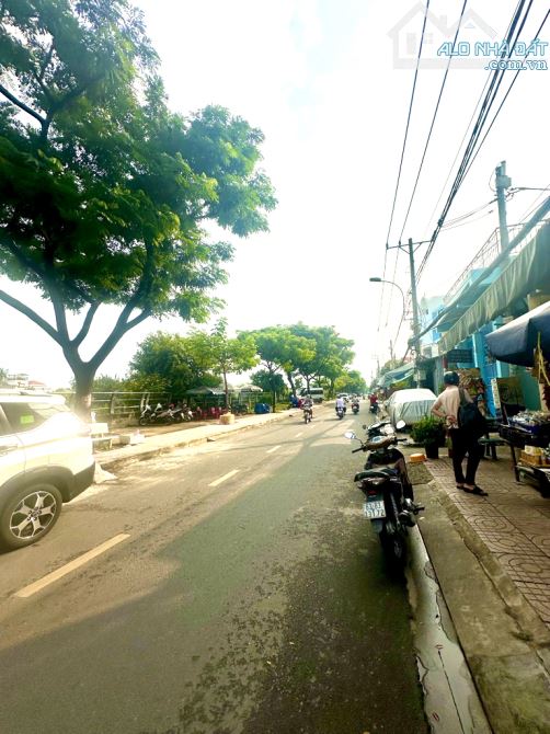 Mặt tiền View sông Lưu Hữu Phước Q8, 100m2 4x25 2 tầng 7PN, có 12tr/th nhỉnh 7 tỷ TL, hiếm - 8
