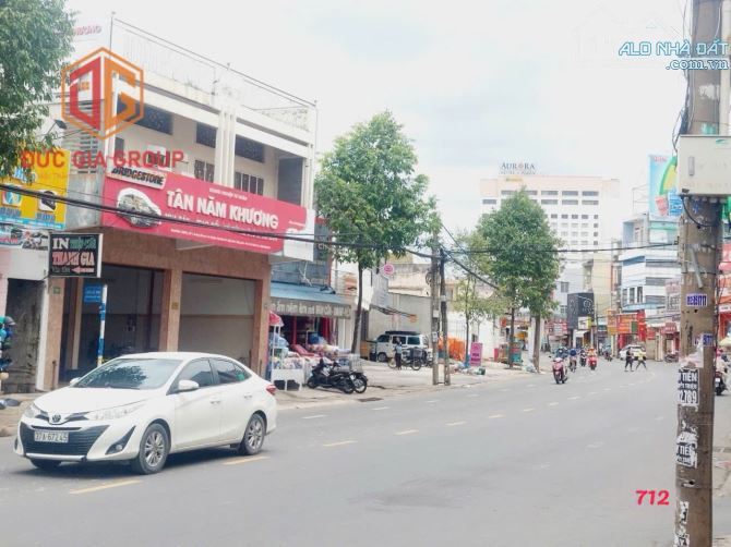 Cho thuê tòa nhà 1 trệt 5 lầu trục đường Phạm Văn Thuận, TP.Biên Hòa