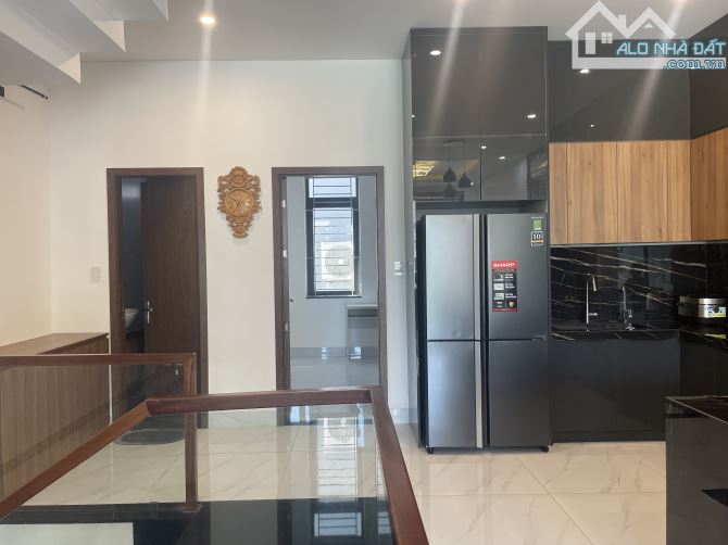 Bán gấp nhà Hồ Xuân Hương Diện tích 105m2X 4 tầng, Full nội thất cao cấp