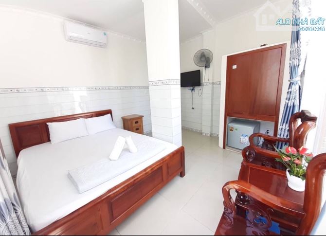 🏡🏡🏡Bán Khách Sạn 1 Trệt 5 Lầu Hẻm Oto Thùy Vân Bãi Sau DT 98m2 - Giá: 12tỷ TL