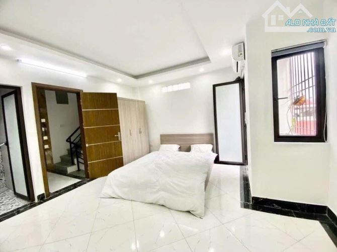 Bán nhà dòng tiền cách phố 30m Vạn Phúc, Ba Đình 110m2 8 tầng MT 7.5m 26.5 tỷ