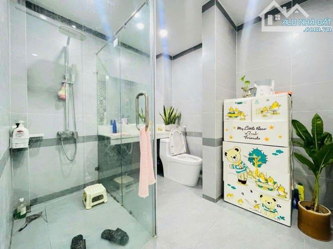 BÁN NHÀ TRẦN KHÁT CHÂN - 30M2 x  4 TẦNG - NHÀ MỚI ĐẸP - VÀI BƯỚC RA PHỐ - NHỈNH 6 TỶ