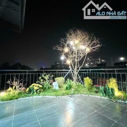 PL Đài truyền hình VOV Đại La. DT 50m2 MT 4,5m 5T nhà đẹp, cách 50m ra phố. oto tải đỗ cửa