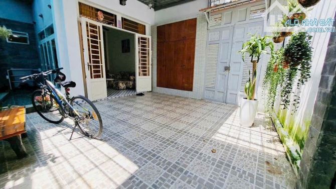 Nhỉnh 5 tỷ có villa mini, 5.x15,có hồ cá ngay BV 175,P.4,Gò Vấp