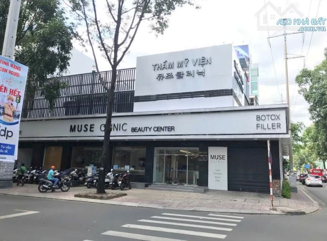 Góc 50-52 Phạm Ngọc Thạch. P.Võ Thị Sáu. Quận 3.