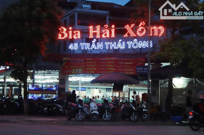 BÁN NHÀ 5 TẦNG TRẦN THÁI TÔNG, LÔ GÓC,  12M RA NGÕ VỈA HÈ Ô TÔ TRÁNH. 7,1 TỶ