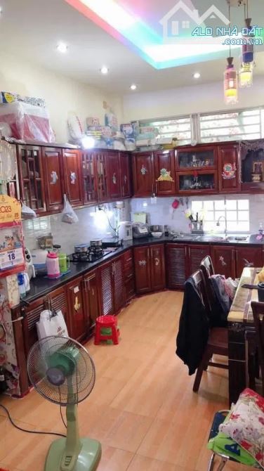 Nhà Đẹp 75m², 2 Tầng Tại Nguyễn Thị Thập, Quận 7 – Khu An Ninh, Tiện Ích Đầy Đủ, Giá 8.3 T