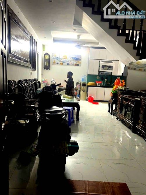 Bán nhà ở, cho thuê Mỹ Đình,  Nam Từ Liêm, Ngõ Thông, Gần Ôô ,5 tầng, 6 PN. giá : 10, 8 tỷ - 1