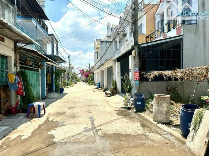 Bán 3 lô đất 170m2 Hữu Thạnh ,Sát Chợ Đức Hòa giá  1 tỷ 350 TRIỆU, Đường Bê Tông - 1