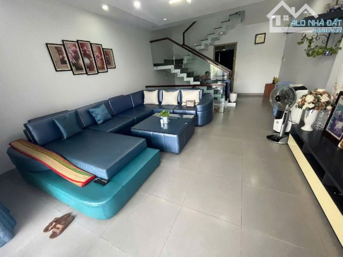 Bán nhà 4 tầng khu khu phân lô an dương vương quận 6 100m2 ngay đại lộ võ văn kiệt 8.x tỷ - 2