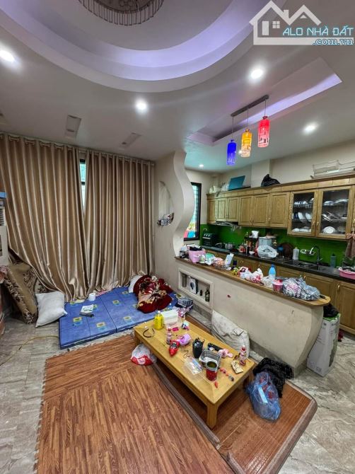 Bán Nhà Ngõ 84 Nghĩa Tân 30m2 x6 tầng OTO Đôc Cửa Giá 8.75 tỷ - 2