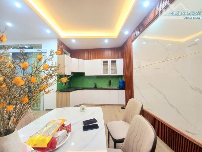 Khương trung nhà đẹp ở ngay: 45m, 4tầng, 5phòng, 3bước ô tô, thông sang đầm hồng, chỉ 7tỷ - 2