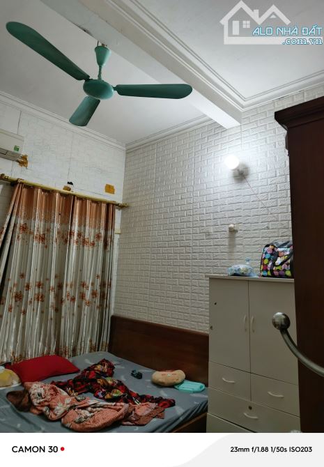 Bán nhà 649 Lĩnh Nam 70m,mặt tiền  4.5m, nhỉnh 9,7tỷ  Ô TÔ VÀO NHÀ - BA BƯỚC - 2