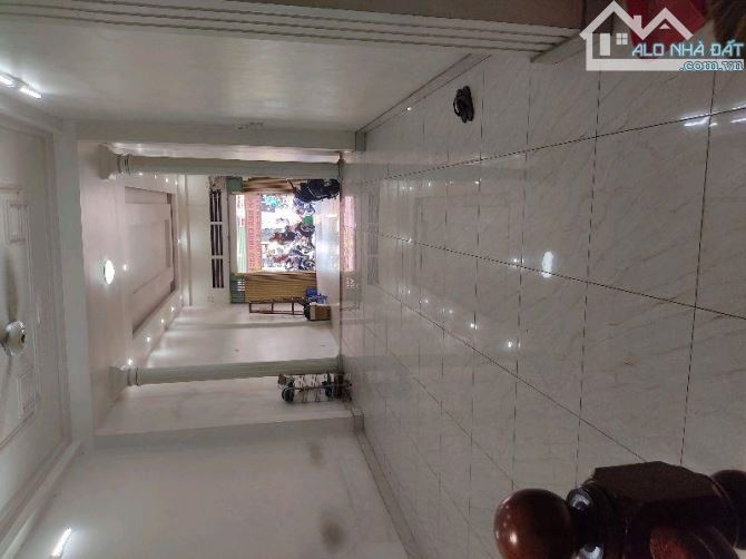 MTKD PHAN HUY ÍCH - 3 TẦNG BTCT 100M2 - KHU SẦM UẤT TÂN BÌNH - GẦN TRƯỜNG CHINH -HƠN 16 TỶ - 2